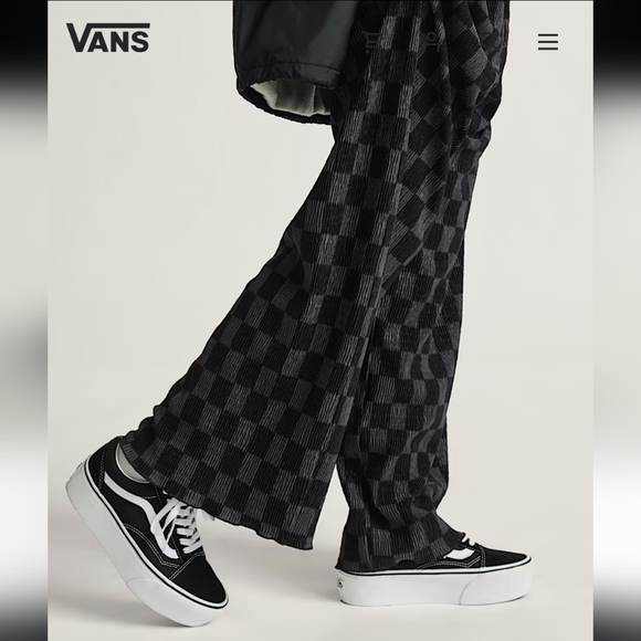 Vans Old Skool Platform Shoe- 4 - Picture 4 of 7